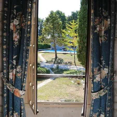 D'hotes La Quercynoise 住宿加早餐酒店 3*