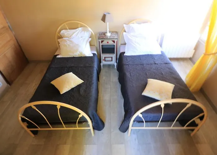 D'hotes La Quercynoise Bed & Breakfast 3*